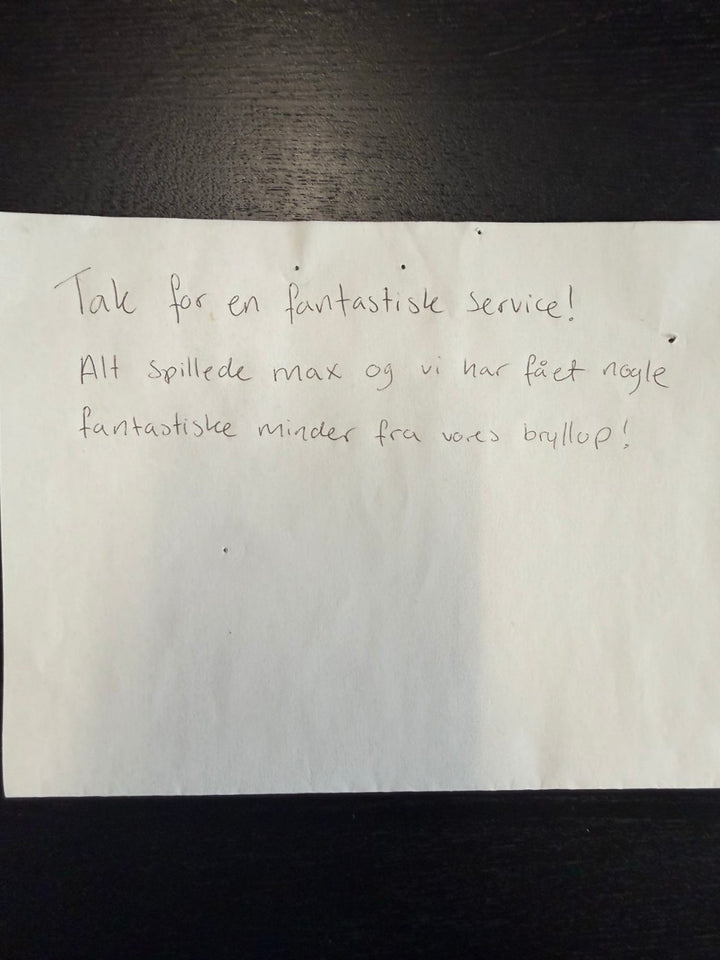 Håndskrevet takkekort til Myselfie fra et brudepar efter deres bryllup